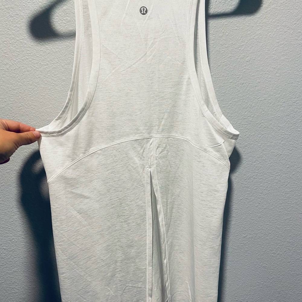 NWOT Lululemon split back tank | size 8